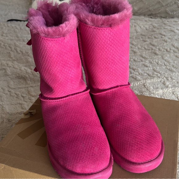 UGG Pink Bailey bow boots for women - Picture 3 of 11